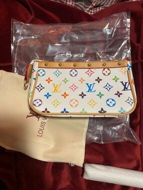 Source Unknown White Multicolor Monogram Wristlet Clutch